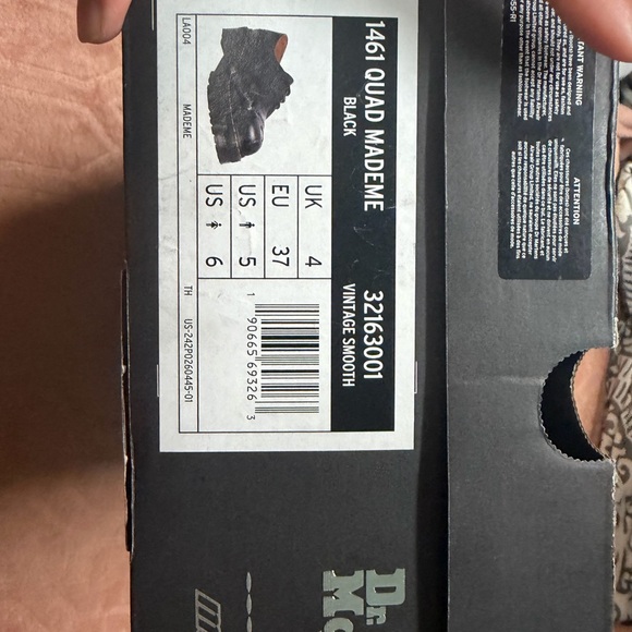 Dr. Martens X MadeMe Oxford’s - Picture 6 of 7